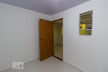 Quarto de casa para alugar com 1 quarto, 40m² em Parque Peruche, São Paulo
