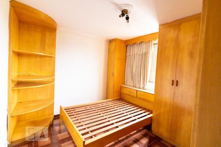 Dormitório 1 de apartamento para alugar com 2 quartos, 55m² em Jardim Alvorada, Santo André