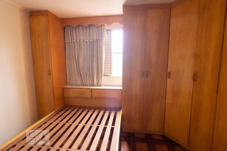 Dormitório 1 de apartamento para alugar com 2 quartos, 55m² em Jardim Alvorada, Santo André