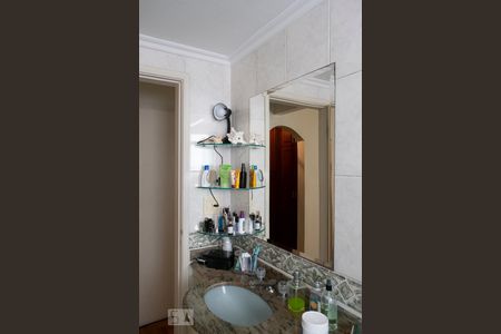 Apartamento à venda com 125m², 3 quartos e 2 vagas Apartamento à venda com 125m², 3 quartos e 2 vagasBANHEIRO SUITE