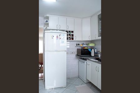 Apartamento à venda com 125m², 3 quartos e 2 vagas Apartamento à venda com 125m², 3 quartos e 2 vagasCOZINHA