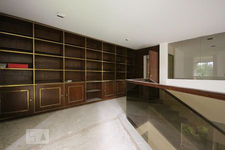 Casa à venda com 467m², 4 quartos e sem vaga