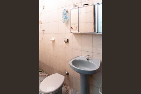 Casa à venda com 300m², 3 quartos e 1 vaga Casa à venda com 300m², 3 quartos e 1 vagaBanheiro