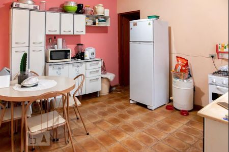 Casa à venda com 300m², 3 quartos e 1 vaga Casa à venda com 300m², 3 quartos e 1 vagaCasa 2 Cozinha