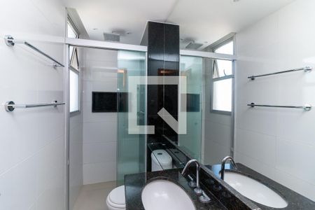 Apartamento para alugar com 136m², 3 quartos e 2 vagasBanheiro