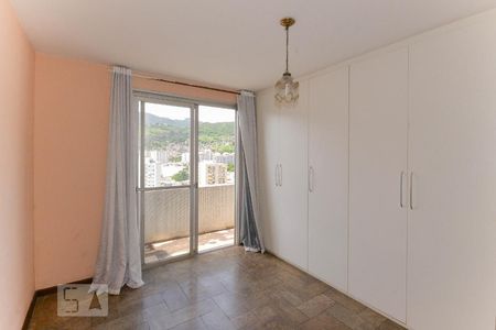 Apartamento à venda com 140m², 1 quarto e 2 vagas Apartamento à venda com 140m², 1 quarto e 2 vagasSuíte