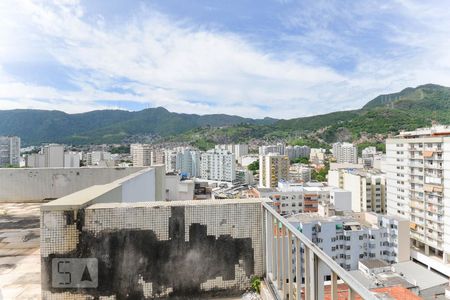 Apartamento à venda com 140m², 1 quarto e 2 vagas Apartamento à venda com 140m², 1 quarto e 2 vagasCobertura