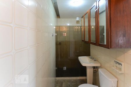 Apartamento à venda com 140m², 1 quarto e 2 vagas Apartamento à venda com 140m², 1 quarto e 2 vagasBanheiro Suíte