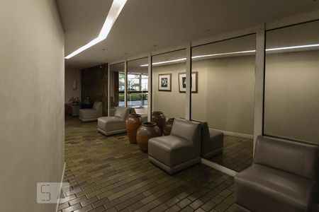 Apartamento à venda com 140m², 1 quarto e 2 vagas Apartamento à venda com 140m², 1 quarto e 2 vagasPortaria