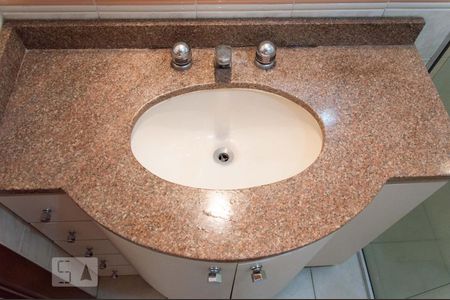 Apartamento à venda com 41m², 1 quarto e 1 vaga Apartamento à venda com 41m², 1 quarto e 1 vagaBanheiro