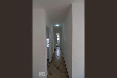 Corredor de apartamento para alugar com 2 quartos, 63m² em Jardim São Judas Tadeu, Guarulhos