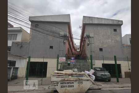 Casa para alugar com 60m², 2 quartos e sem vaga Casa para alugar com 60m², 2 quartos e sem vagafachada