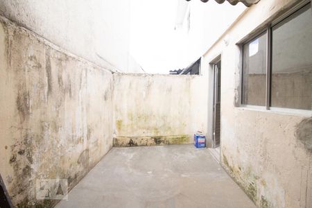 Casa para alugar com 60m², 2 quartos e sem vagaquintal / area de serviço