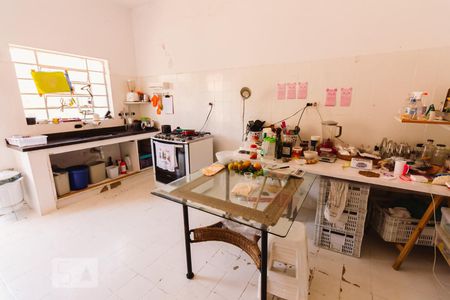 Casa à venda com 100m², 2 quartos e sem vaga Casa à venda com 100m², 2 quartos e sem vagaCozinha 02