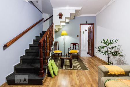 Sala de casa à venda com 2 quartos, 110m² em Ferreira, São Paulo
