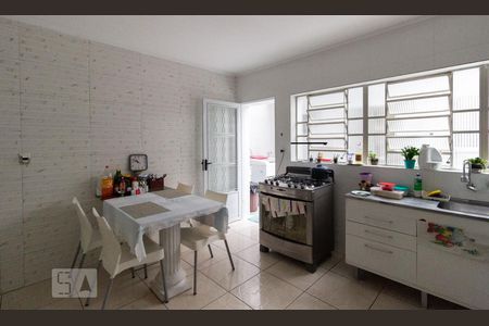 Casa para alugar com 140m², 4 quartos e 2 vagasCozinha