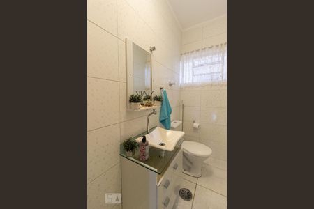 Casa para alugar com 140m², 4 quartos e 2 vagasBanheiro