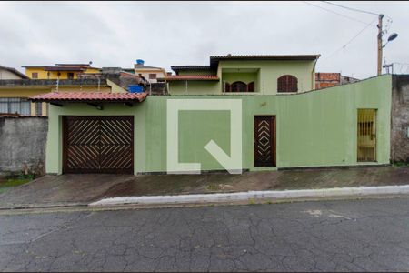 Casa à venda com 220m², 3 quartos e 5 vagasFachada