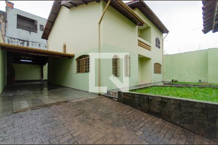 Casa à venda com 220m², 3 quartos e 5 vagasGaragem