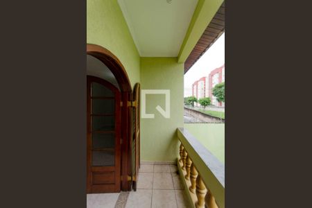 Casa à venda com 220m², 3 quartos e 5 vagasVaranda Suíte