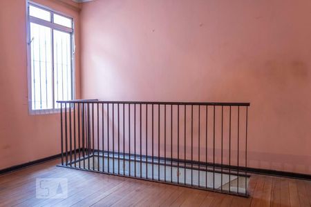 Sala de casa para alugar com 4 quartos, 120m² em Parada Inglesa, São Paulo