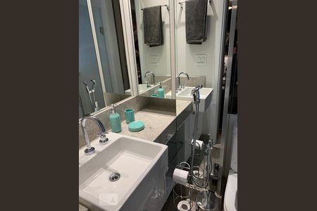 Banheiro 1 de kitnet/studio para alugar com 1 quarto, 81m² em Funcionários, Belo Horizonte