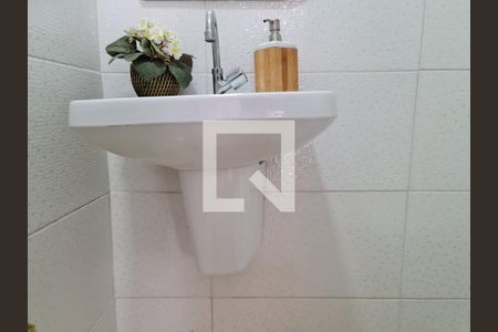 Casa à venda com 227m², 3 quartos e 2 vagasLavabo