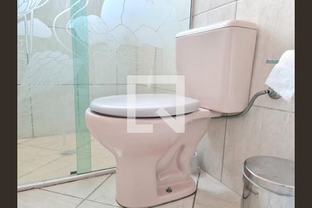 Casa à venda com 227m², 3 quartos e 2 vagasBanheiro Social