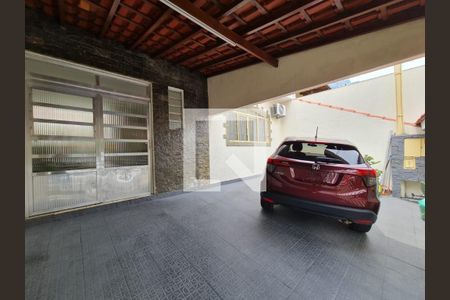 Casa à venda com 227m², 3 quartos e 2 vagasGaragem