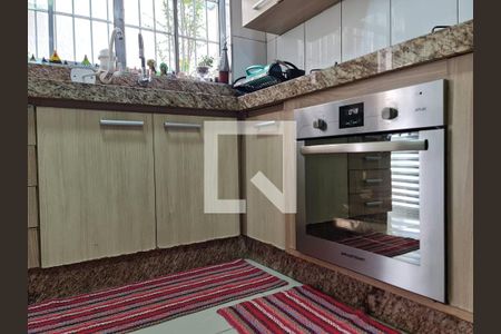 Casa à venda com 227m², 3 quartos e 2 vagasCozinha