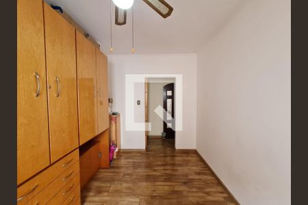 Casa à venda com 227m², 3 quartos e 2 vagasQuarto 3