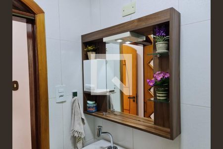 Casa à venda com 227m², 3 quartos e 2 vagasBanheiro da Suíte