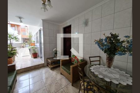 Casa à venda com 227m², 3 quartos e 2 vagasQuintal