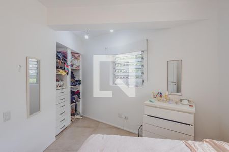 Casa à venda com 430m², 4 quartos e 2 vagasCasa 2 - Quarto