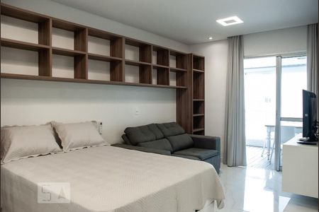 Sala/Quarto de kitnet/studio para alugar com 1 quarto, 37m² em Indianópolis, São Paulo