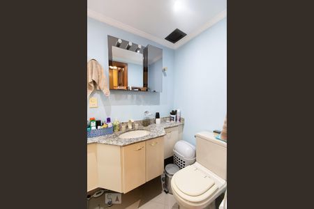 Apartamento à venda com 155m², 3 quartos e 3 vagasBanheiro da Suíte 2