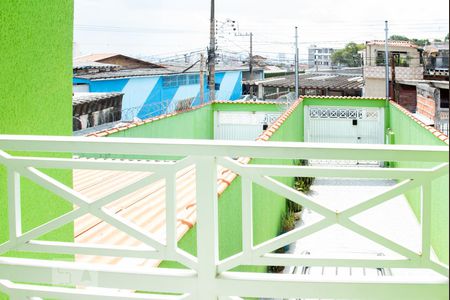 Casa à venda com 90m², 2 quartos e 3 vagas Casa à venda com 90m², 2 quartos e 3 vagasSacada