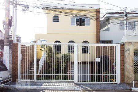 Casa à venda com 350m², 3 quartos e 4 vagasFachada