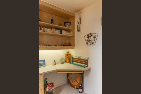 Apartamento à venda com 130m², 3 quartos e 1 vaga Apartamento à venda com 130m², 3 quartos e 1 vagaQuarto de Serviço