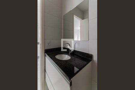 Apartamento para alugar com 34m², 2 quartos e sem vagaBanheiro