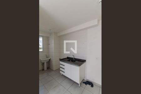 Apartamento para alugar com 34m², 2 quartos e sem vagaCozinha e Área de Serviço