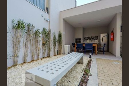 Apartamento para alugar com 34m², 2 quartos e sem vagaÁrea comum - Churrasqueira