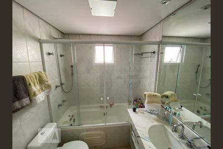Banheiro da Suíte de apartamento para alugar com 3 quartos, 115m² em Alto da Lapa, São Paulo