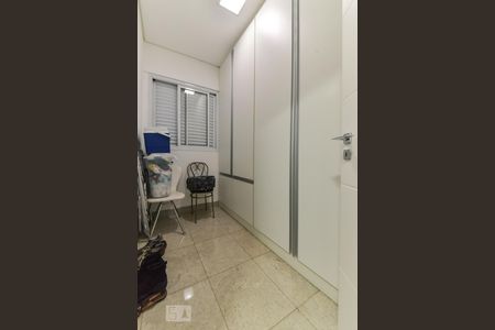 Apartamento para alugar com 328m², 4 quartos e 4 vagas Apartamento para alugar com 328m², 4 quartos e 4 vagasQuarto de Serviço