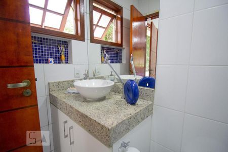 Casa à venda com 250m², 3 quartos e 5 vagas Casa à venda com 250m², 3 quartos e 5 vagasBanheiro da Suíte 3