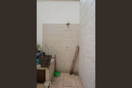 Casa à venda com 250m², 3 quartos e 5 vagas Casa à venda com 250m², 3 quartos e 5 vagasChuveirão