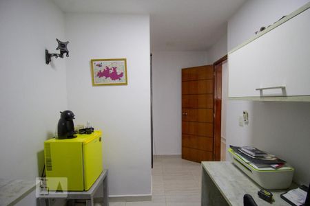 Casa à venda com 250m², 3 quartos e 5 vagas Casa à venda com 250m², 3 quartos e 5 vagasEscritório