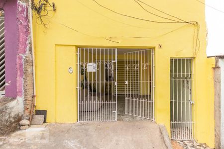 Casa à venda com 40m², 1 quarto e sem vaga Casa à venda com 40m², 1 quarto e sem vagaFachada