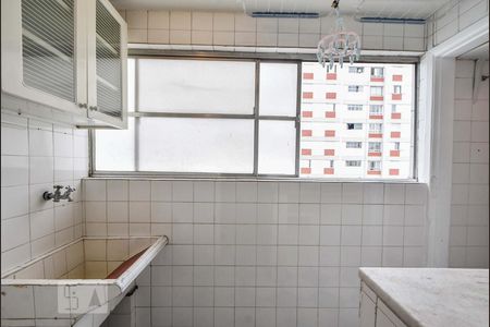 Apartamento à venda com 85m², 3 quartos e 1 vaga Apartamento à venda com 85m², 3 quartos e 1 vagaLavanderia