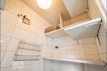 Apartamento à venda com 85m², 3 quartos e 1 vaga Apartamento à venda com 85m², 3 quartos e 1 vagaBanheiro de Serviços